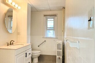 14 Smythe St in Brookline, MA - Building Photo - Building Photo