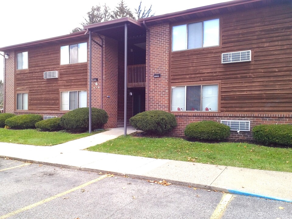 Randolph Village in Elkins, WV - Building Photo