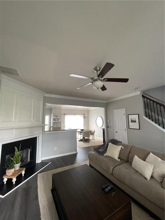 property at 1006 Prestwyck Ct
