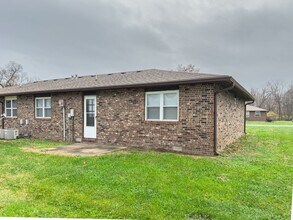 2503-2503 E Morris Dr in Columbia, MO - Building Photo - Building Photo