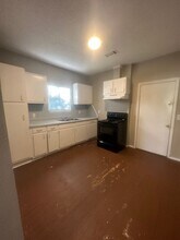 2212 Baldwin St in Van Buren, AR - Building Photo - Building Photo