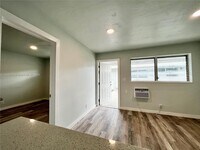 711 SW 5th St photo'