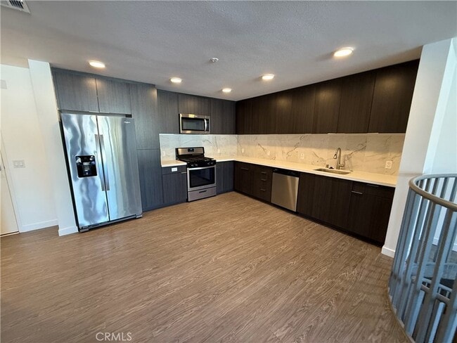 property at 5750 Hollywood Blvd