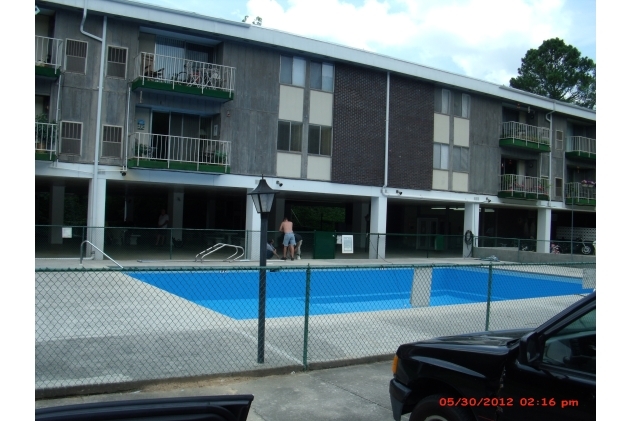 Emeralds Apartments in Dalton, GA - Building Photo