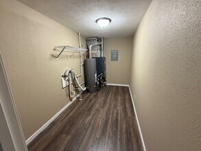 115 W Ash St in Chatham, IL - Building Photo - Building Photo