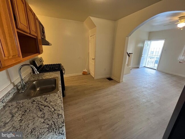 258 S Cecil St in Philadelphia, PA - Building Photo - Building Photo