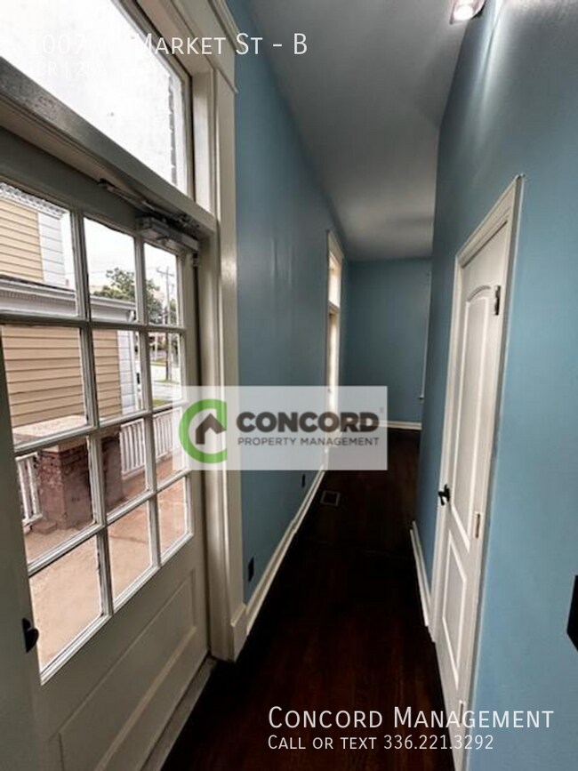 1007 W Market St-Unit -B in Greensboro, NC - Building Photo - Building Photo