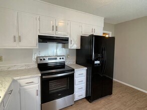 3103 Alder Way in Greensboro, NC - Building Photo - Building Photo