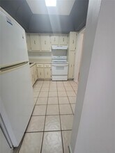 4374 NW 9th Ave in Pompano Beach, FL - Building Photo - Building Photo