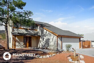 804 Crabapple Dr in Henderson, NV - Building Photo - Building Photo