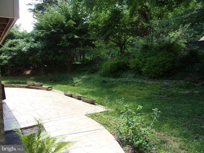 12114 Quorn Ln in Reston, VA - Building Photo - Building Photo