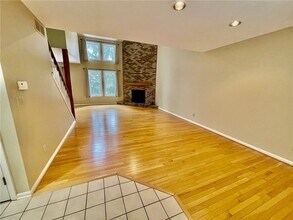 48 Colonial Cir in Fairport, NY - Building Photo - Building Photo