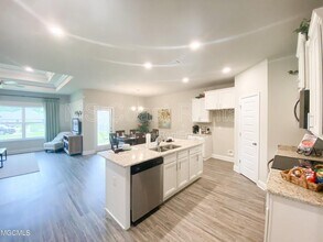 5504 Leeds Ln in Biloxi, MS - Building Photo - Building Photo