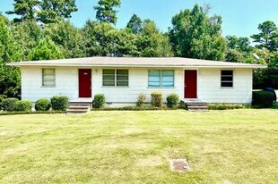 1511 Saugahatchee Rd in Auburn, AL - Building Photo
