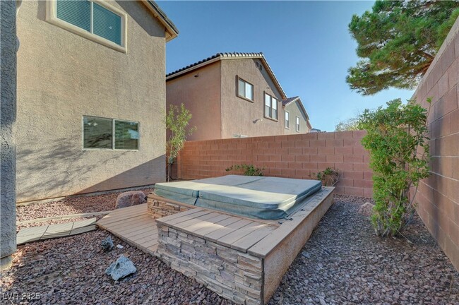 property at 5052 Whistling Acres Ave