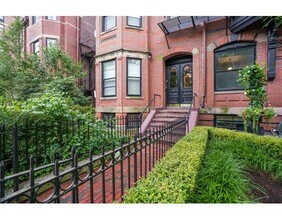 284 Marlborough St in Boston, MA - Building Photo - Building Photo
