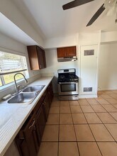 869 Lincoln Ave, Unit 102 in Pasadena, CA - Building Photo - Building Photo