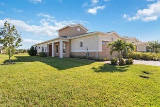 2566 Yellow Brick Rd, Unit 3 in St. Cloud, FL - Building Photo - Building Photo