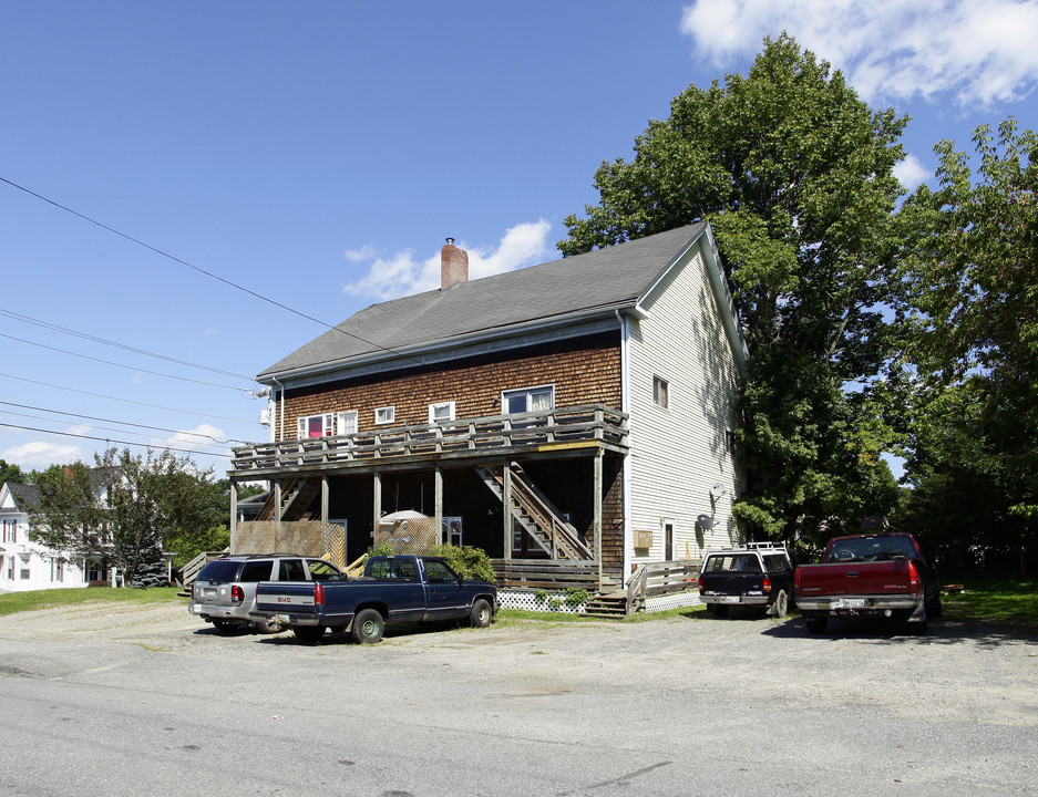 8 Cherry St in Gardiner, ME - Building Photo