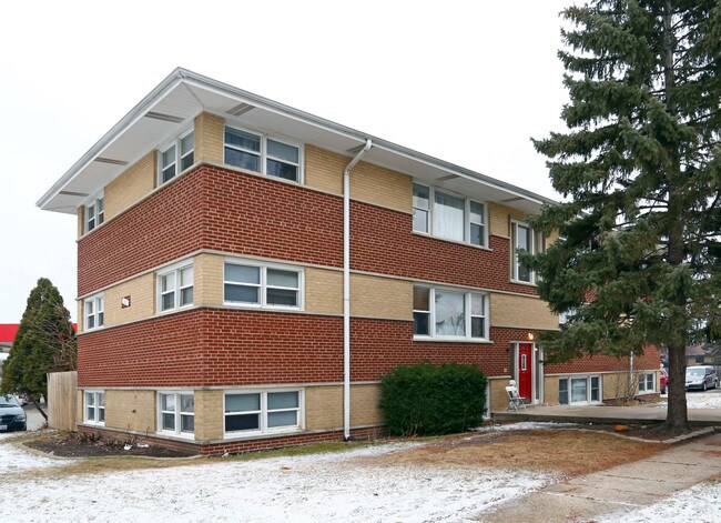 502 N Lincoln Ave in Addison, IL - Foto de edificio - Building Photo