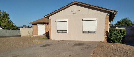 6101 W McKinley St in Phoenix, AZ - Building Photo - Building Photo