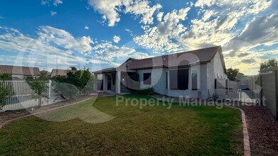 173 N Pineview Dr in Chandler, AZ - Building Photo - Building Photo