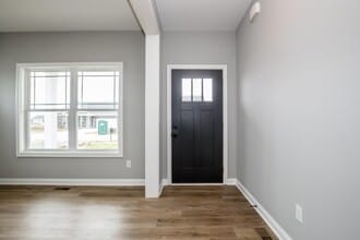 693 Shaker Dr in Richmond, KY - Foto de edificio - Building Photo
