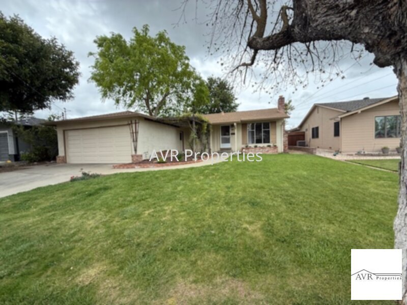 989 Madrone Way in Livermore, CA - Building Photo