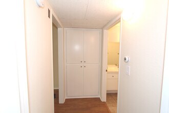 5421 Kester Ave, Unit 1 in Los Angeles, CA - Building Photo - Building Photo