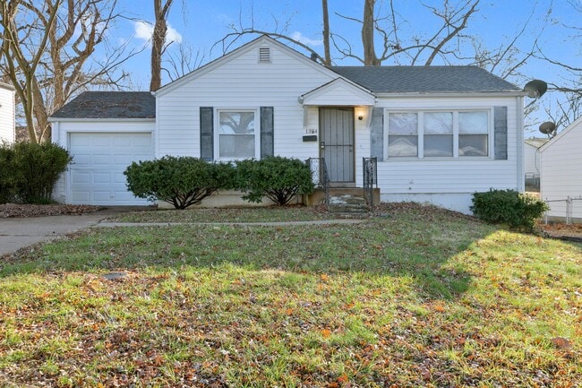 1324 Odessa Dr in St. Louis, MO - Foto de edificio - Building Photo
