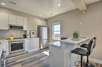 941 Brooks Ln in Baltimore, MD - Building Photo - Building Photo