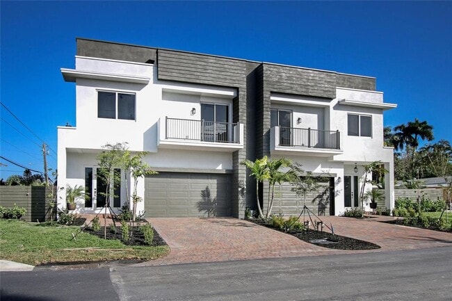 property at 2004 SW 15th Ave