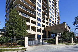 The Grandview in Atlanta, GA - Foto de edificio - Building Photo