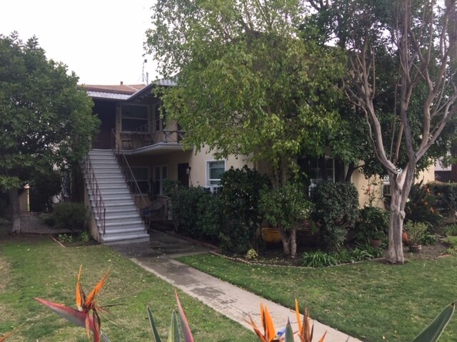 5214 Agnes Ave, Unit 5214 in Valley Village, CA - Building Photo