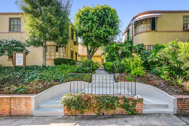 property at 1523 Laurel St