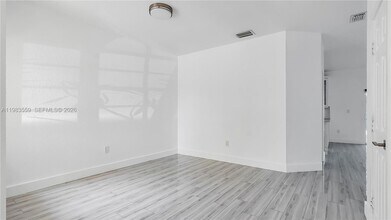 4991 SW 135th Ave in Miramar, FL - Building Photo - Building Photo