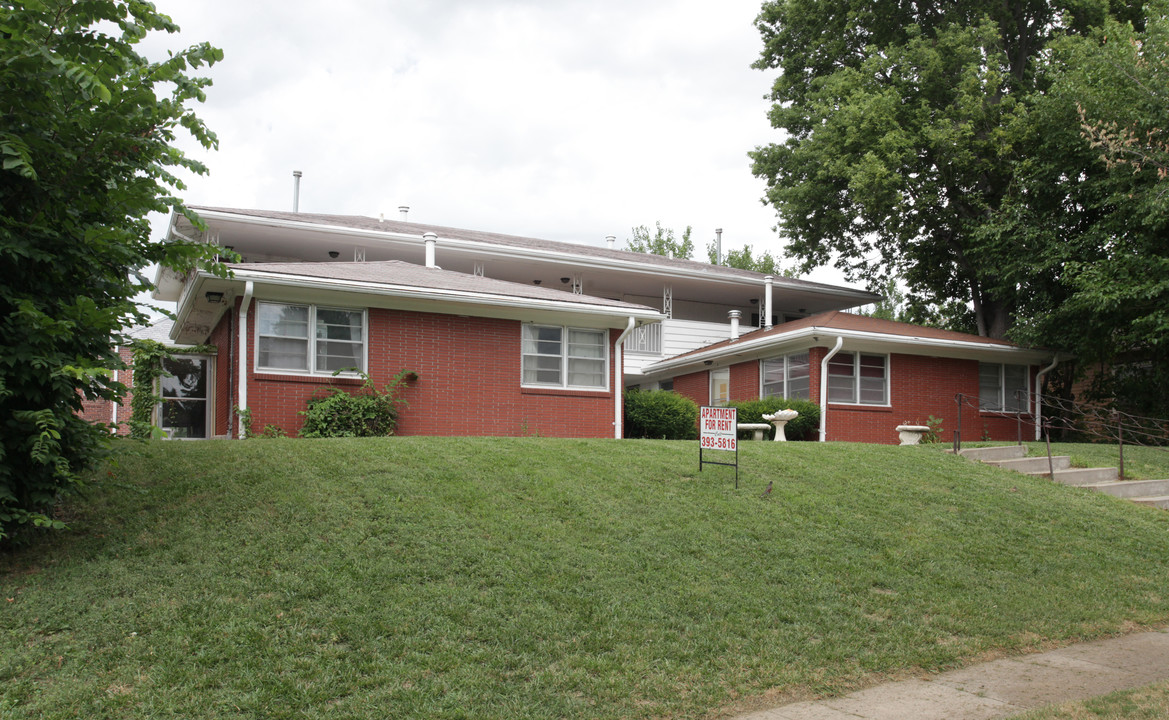 Susann Apartment in Omaha, NE - Foto de edificio