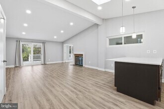 6616 Beverly Ave in McLean, VA - Building Photo - Building Photo