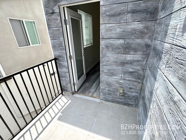 1123 Browning Blvd in Los Angeles, CA - Building Photo - Building Photo