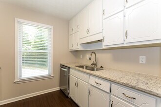 6112 Chaseland Rd in Rex, GA - Building Photo - Building Photo