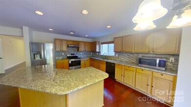 9029 Seamill Rd in Charlotte, NC - Building Photo - Building Photo