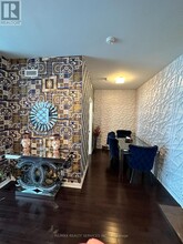 12-912 York St in Toronto, ON - Building Photo - Building Photo