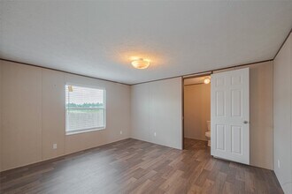 929 County Rd 5806 in Cleveland, TX - Building Photo - Building Photo