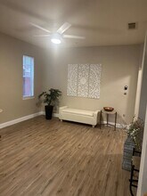 107 Vista Verdi Cir, Unit sunny kitchen in Lake Mary, FL - Building Photo - Building Photo