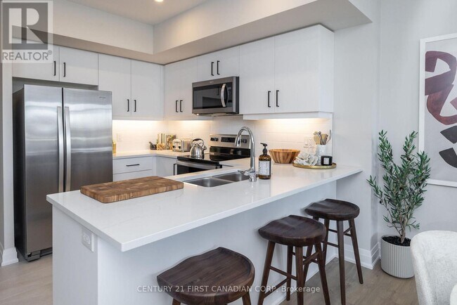 4286 King St E in Kitchener, ON - Building Photo - Building Photo