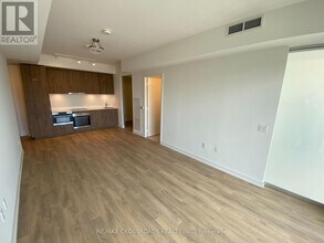 158 Front St E in Toronto, ON - Building Photo - Building Photo