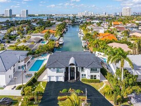 3251 NE 164th St in North Miami Beach, FL - Building Photo