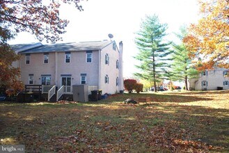290 Lawndale Ave in King of Prussia, PA - Building Photo - Building Photo