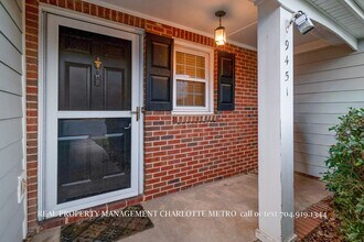 9451 Kings Falls Dr in Charlotte, NC - Building Photo - Building Photo