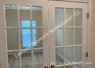 2323 Bethpage Dr in Fuquay Varina, NC - Building Photo - Building Photo